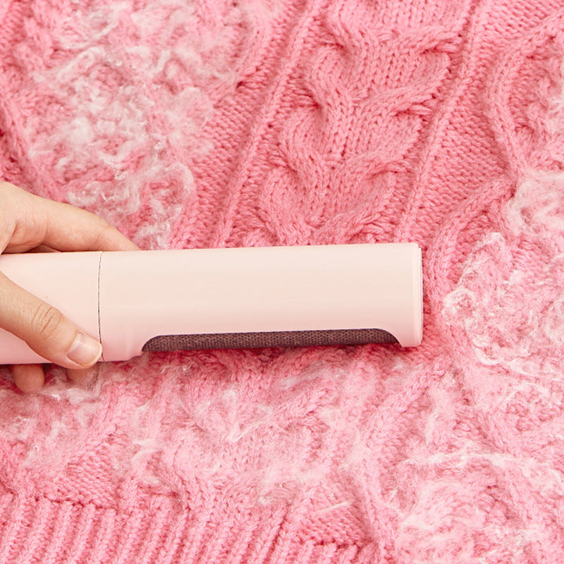 Portable Self-Cleaning Lint Brush